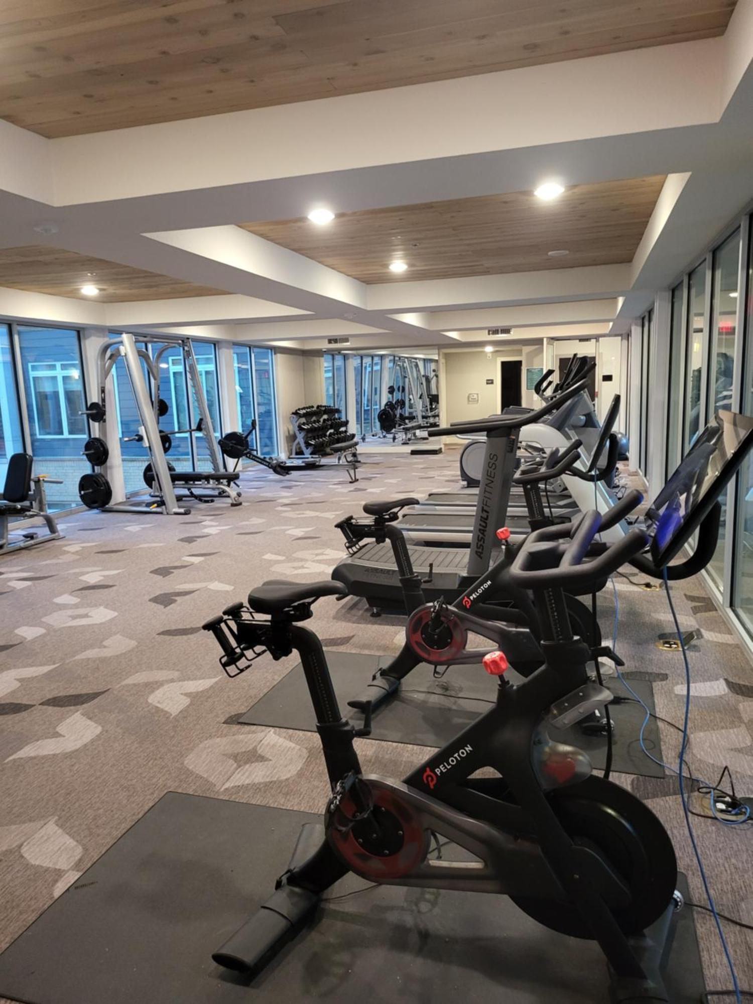 Downtown Apartment With Riverwalk Views Free Parking Pet Friendly Centrally Located On The Riverwalk サンアントニオ エクステリア 写真